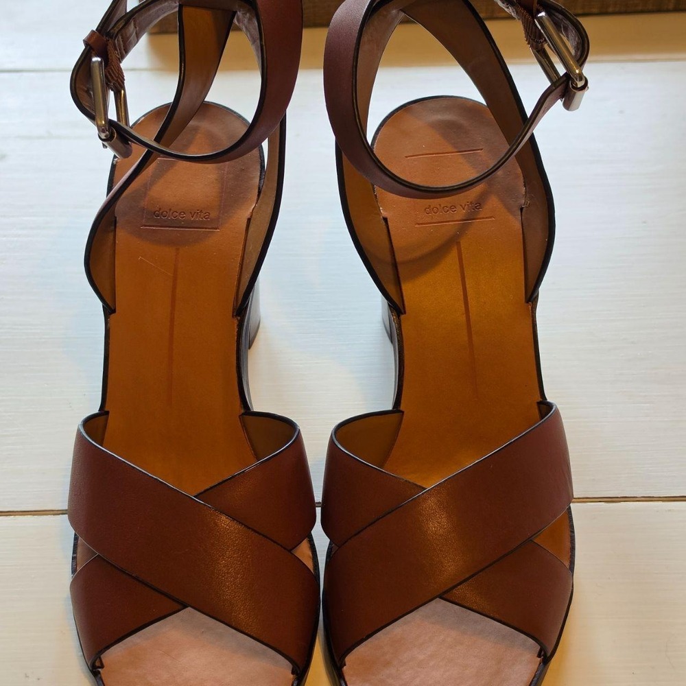 Dolce Vita Nala Brown Leather Crisscross Block Heel Sandals Ankle Strap Size 8.5